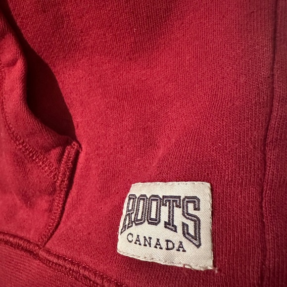 Roots Canada Woman’s Hoodie 2018 Style - Picture 5 of 6